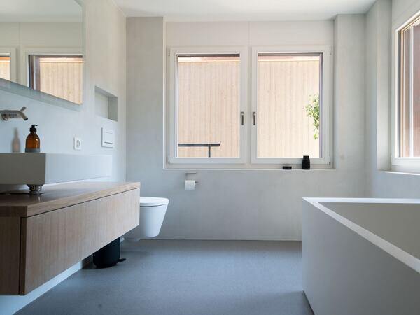 Badezimmer Möbel aus massiver Eiche