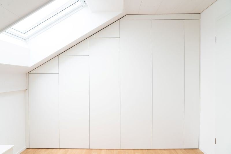Schrank in Dachschräge Nobs Schreinerei