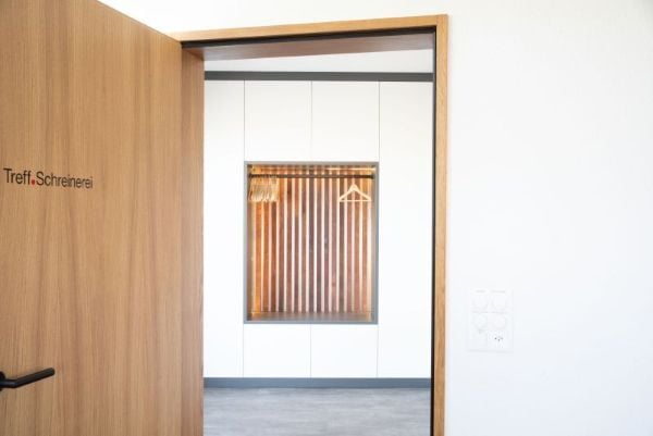 Willkommen Sitzungszimmer Nobs GmbH